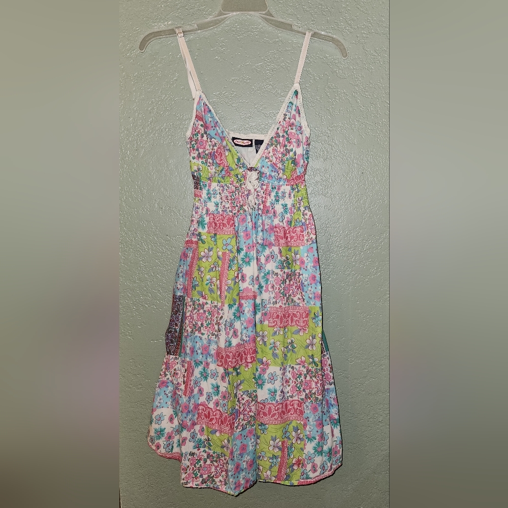 Adjustable strap floral patterned nightgown -Used